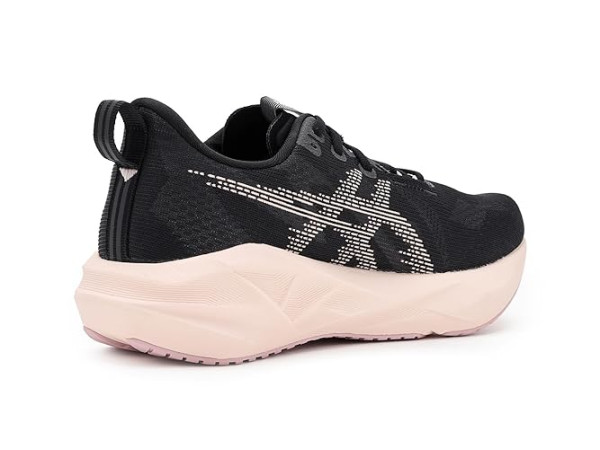 ASICS Novablast 5 ASICS Novablast 5