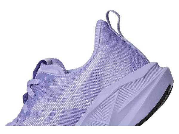 ASICS Novablast 5