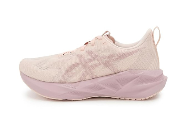 ASICS Novablast 5