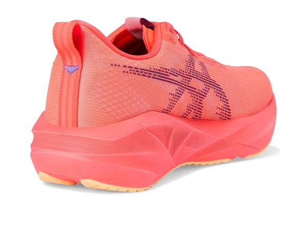 ASICS Novablast 5 ASICS Novablast 5