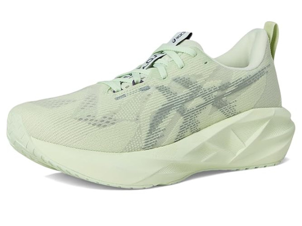 ASICS Novablast 5