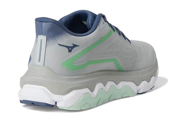 Mizuno Wave Horizon 8