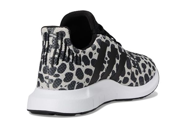 adidas Swift Run 1.0 adidas Swift Run 1.0