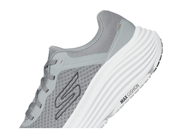 SKECHERS Max Cushioning Endeavour