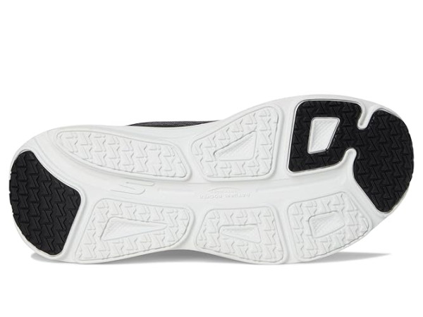 SKECHERS Max Cushioning Endeavour