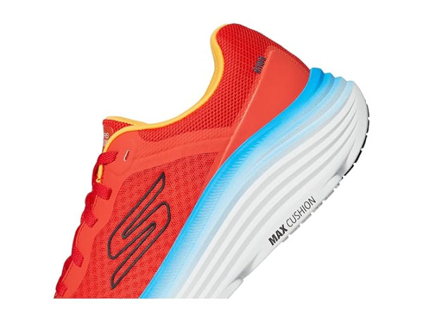 SKECHERS Max Cushioning Endeavour