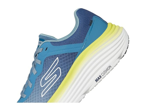SKECHERS Max Cushioning Endeavour
