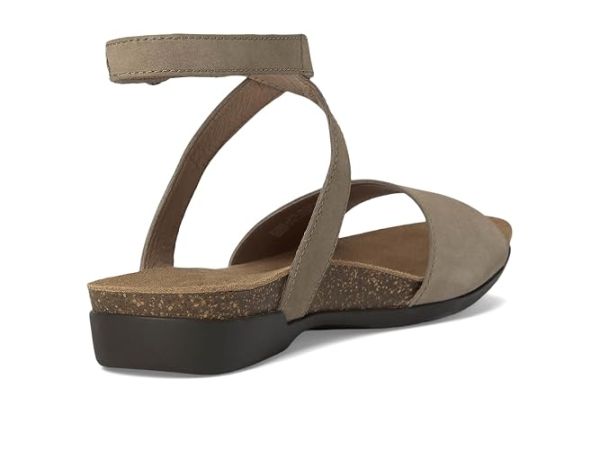 Dansko Rafferty