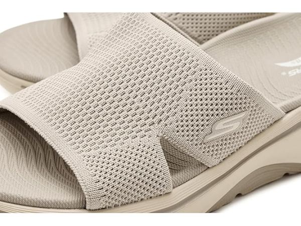 SKECHERS GO WALK Arch Fit 2.0 Sandal - Dakota