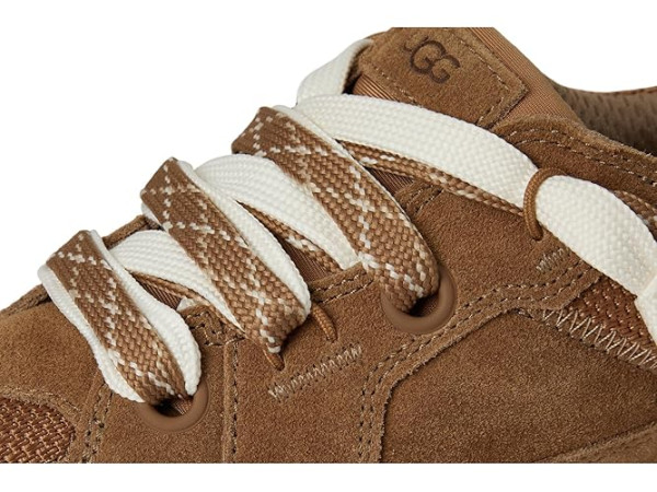 UGG Lo Lowmel UGG Lo Lowmel