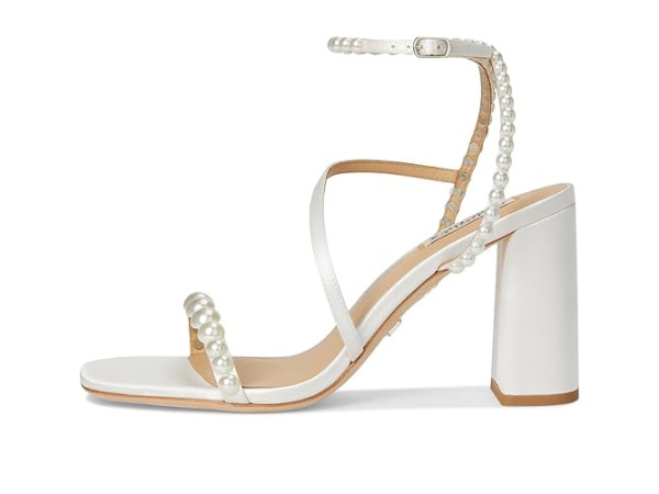 Badgley Mischka Jordyn