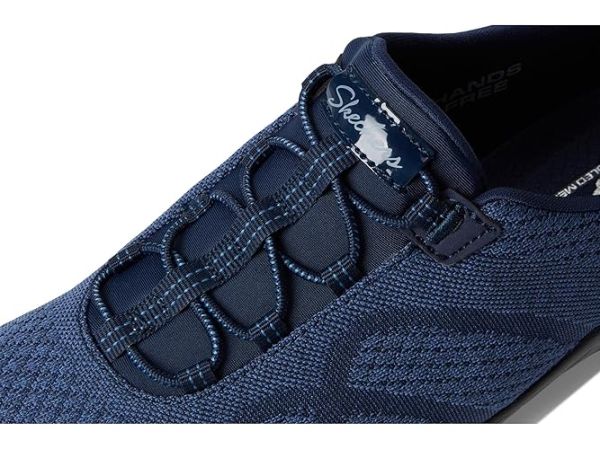 SKECHERS Breathe Easy - Knitty Waves Hands Free Slip-Ins