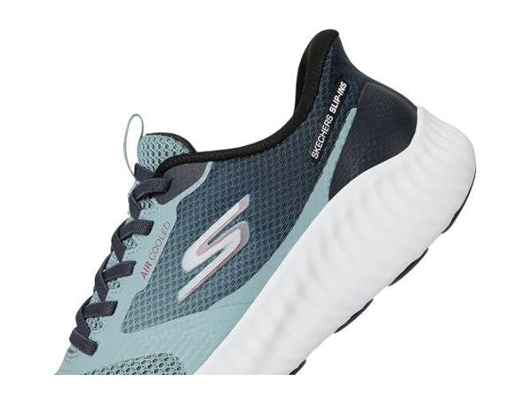 SKECHERS Hands Free Slip-ins Go Run Now - Starfuse Sneaker
