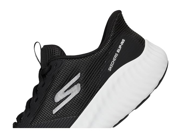 SKECHERS Hands Free Slip-ins Go Run Now Sneaker