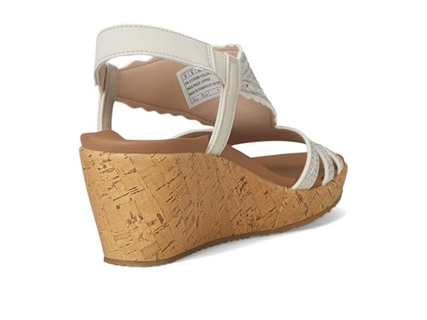 SKECHERS Beverlee - Dazzling Charm SKECHERS Beverlee - Dazzling Charm