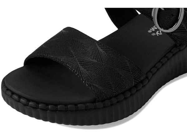 SKECHERS Wilshire Boulevard - Illusion Of Love SKECHERS Wilshire Boulevard - Illusion Of Love