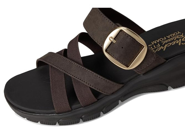 SKECHERS Easy Going - Perfect Company