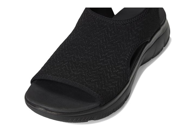 SKECHERS Summits - Outta Here SKECHERS Summits - Outta Here