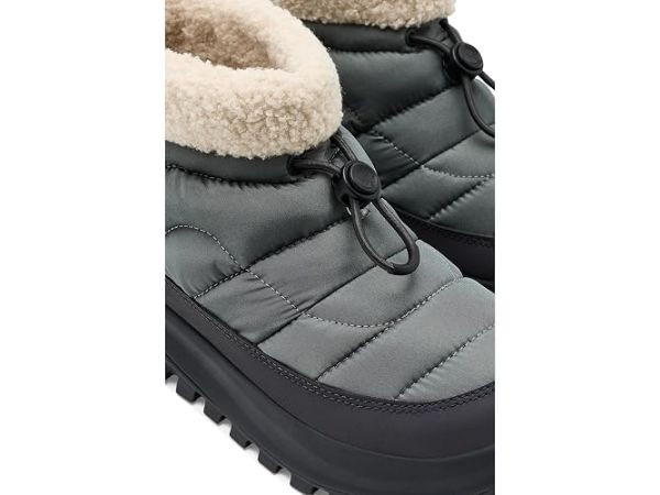 Columbia Snowtrot Shorty