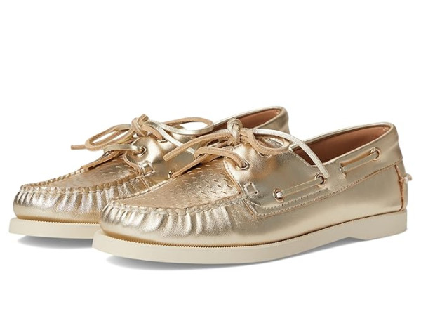 Steve Madden Sail