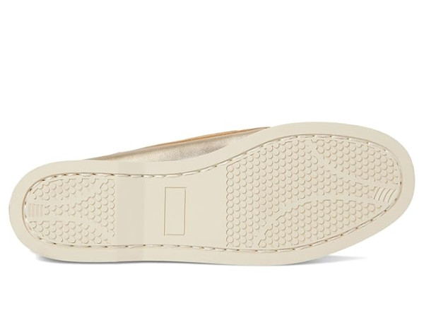 Steve Madden Sail