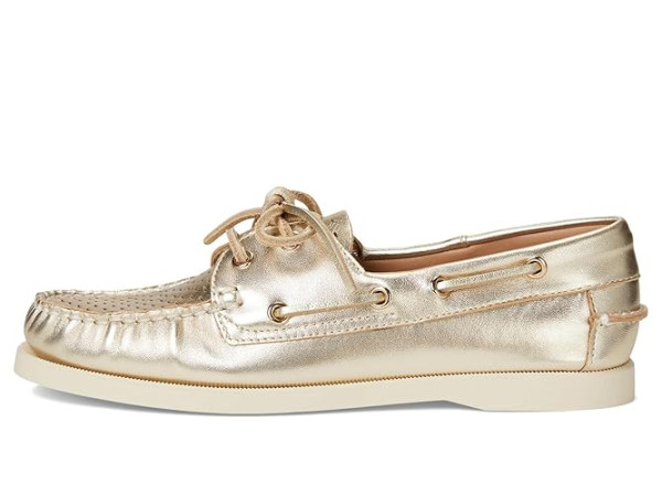 Steve Madden Sail