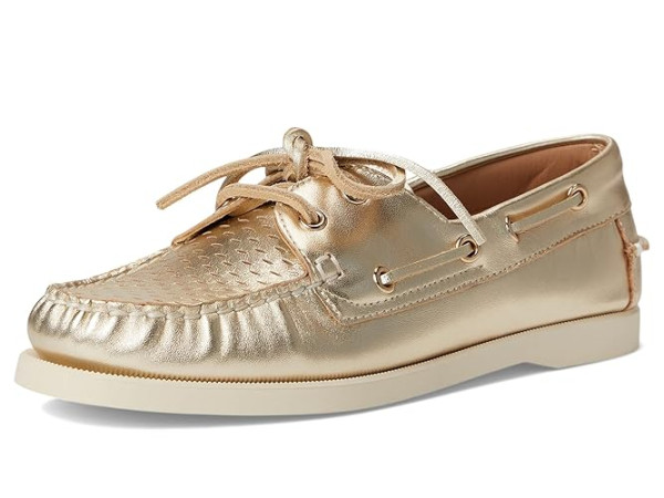 Steve Madden Sail