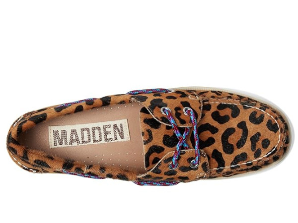 Steve Madden Sail