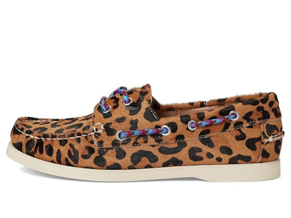 Steve Madden Sail