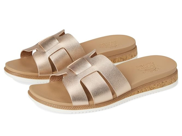 BOBS from SKECHERS Desert Kiss Low - Peak Look
