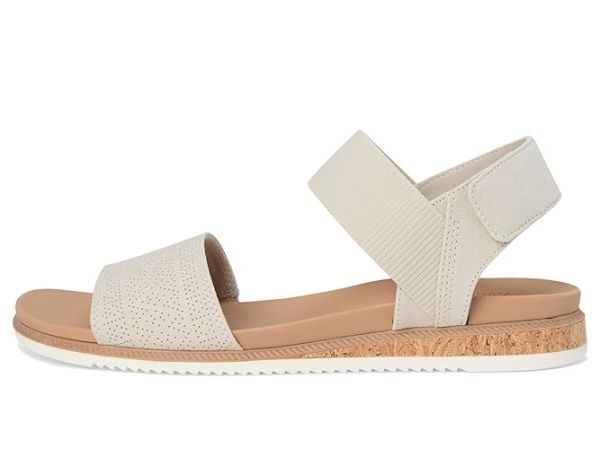 BOBS from SKECHERS Desert Kiss Low - Top Look