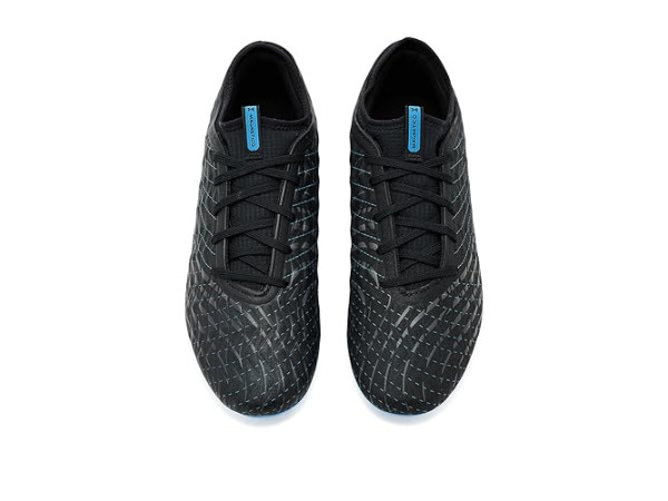 Under Armour Magnetico Select 5 Soccer Cleats