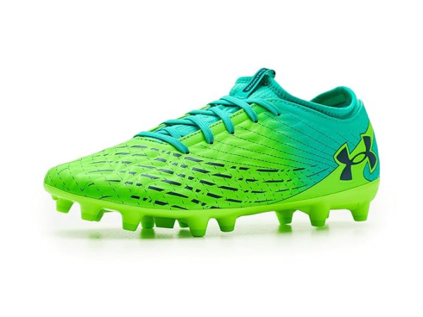 Under Armour Magnetico Select 5 Soccer Cleats