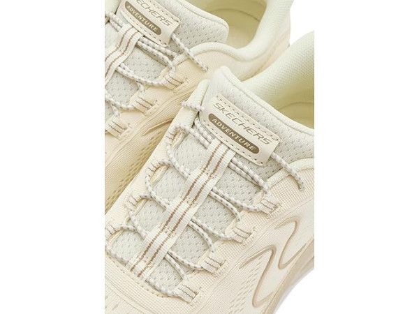 SKECHERS Glide Step Sole Hands Free Slip-Ins