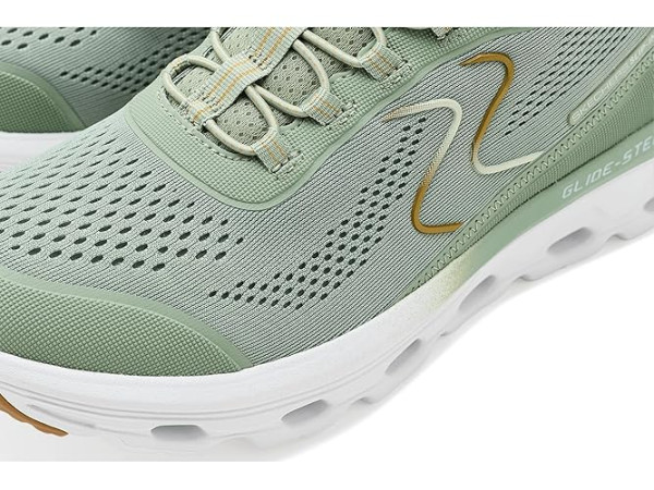 SKECHERS Glide Step Sole Hands Free Slip-Ins