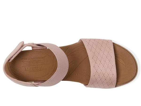 BOBS from SKECHERS Martha Stewart Arch Fit Beach Kiss-Beyond Chic BOBS from SKECHERS Martha Stewart Arch Fit Beach Kiss-Beyond Chic