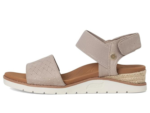 BOBS from SKECHERS Martha Stewart Arch Fit Beach Kiss-Beyond Chic BOBS from SKECHERS Martha Stewart Arch Fit Beach Kiss-Beyond Chic