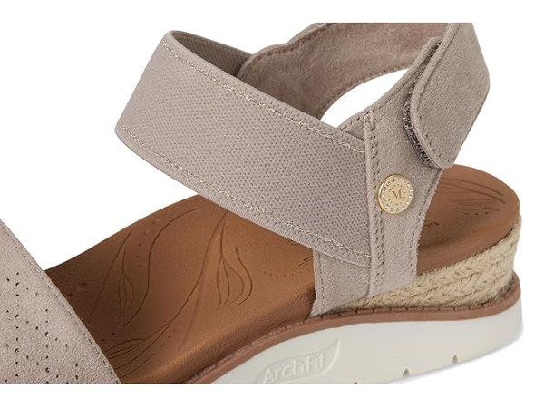 BOBS from SKECHERS Martha Stewart Arch Fit Beach Kiss-Beyond Chic BOBS from SKECHERS Martha Stewart Arch Fit Beach Kiss-Beyond Chic